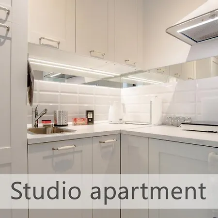 Apartman White With Ac By Kovee