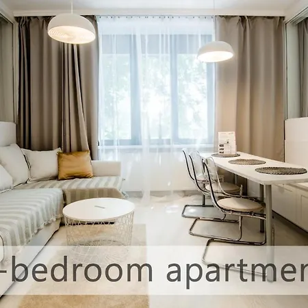 White With Ac By Kovee ブラチスラヴァ